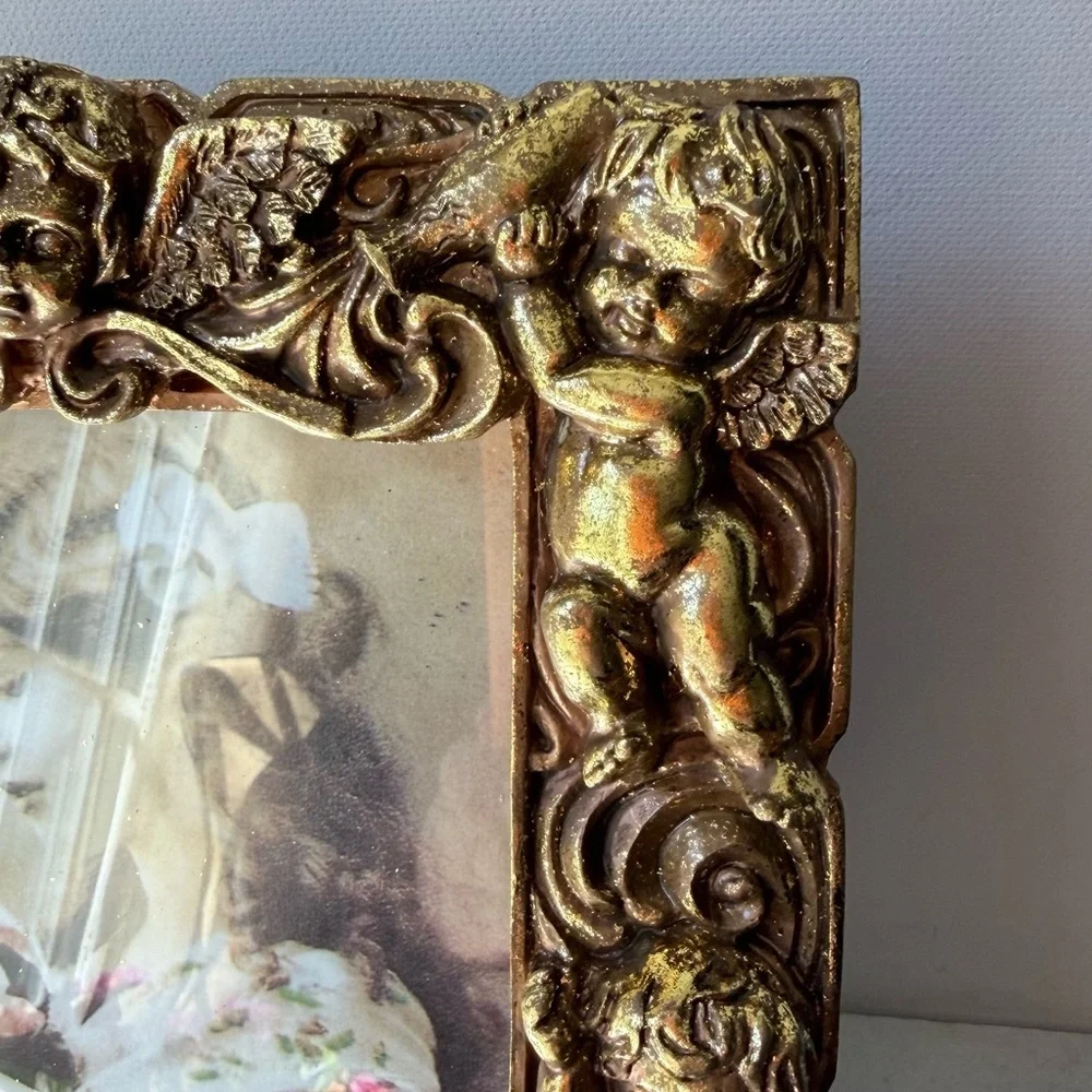 Vintage Ornate Gold Cherub Picture Frame - Decorative Home Accent 5”x7” photo
